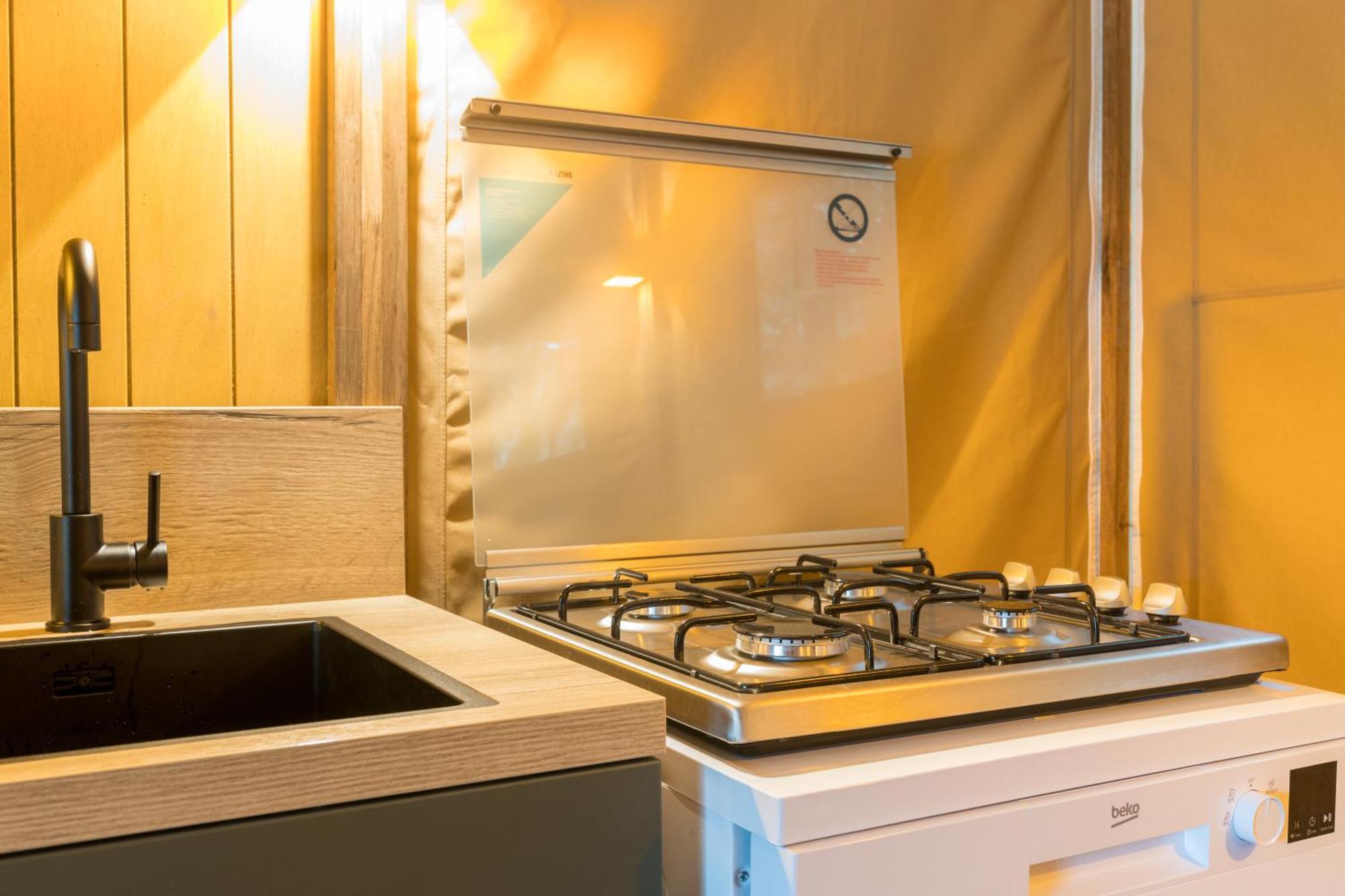 ホテル Landal Glamping Neufchâteau 部屋 写真